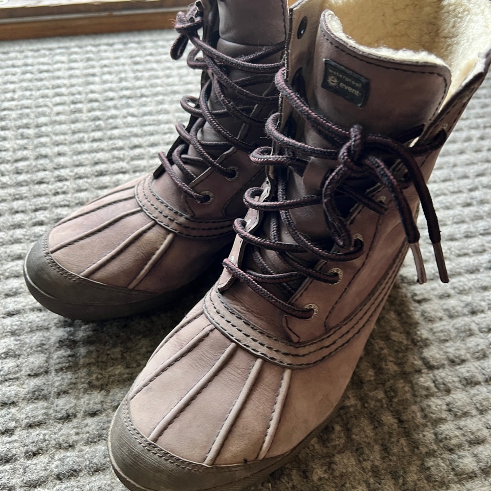 Ugg Waterproof Snow Boots Size 9